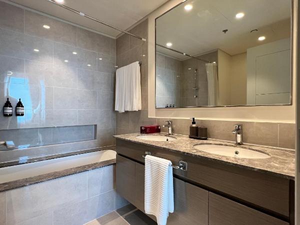 NEW LUXURY 2 Bedroom Apt - Downtown Dubai Mall & Opera District : photo 2 de la chambre appartement 2 chambres