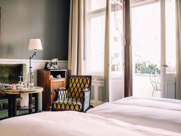 HENRI Hotel Berlin Kurfürstendamm : photo 3 de la chambre salon doppelzimmer mit balkon