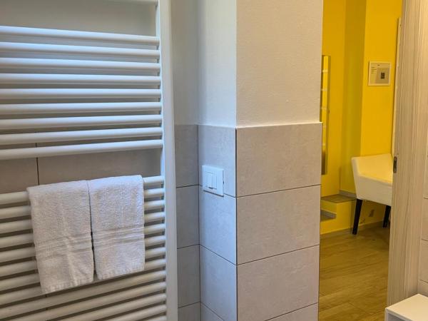 Casa Francia Emilia Levante : photo 4 de la chambre chambre double ou lits jumeaux avec salle de bains privative