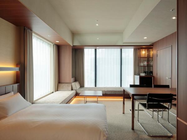 Candeo Hotels Osaka Shinsaibashi : photo 1 de la chambre deluxe triple room with sofa bed - non-smoking
