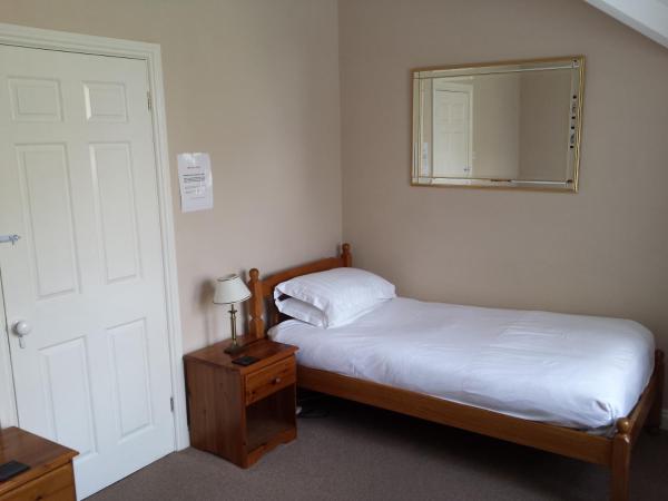 Glenade : photo 1 de la chambre chambre lits jumeaux