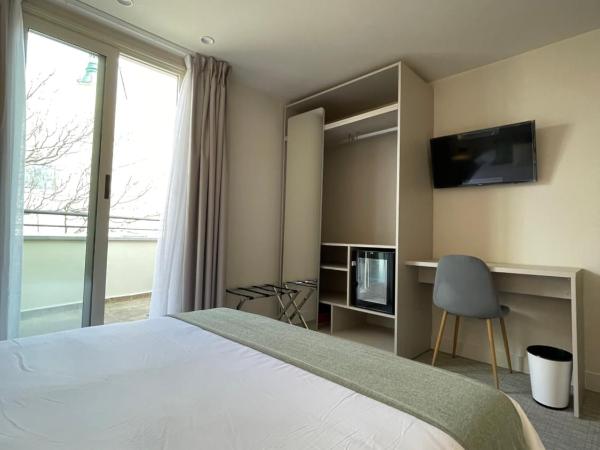 AZ Hotel San Valero : photo 3 de la chambre chambre triple