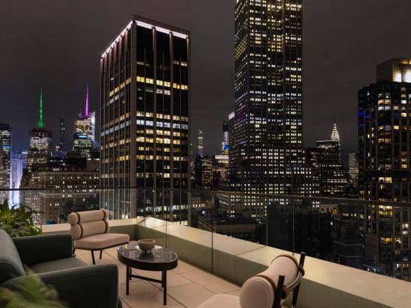 Virgin Hotels New York City : photo 2 de la chambre suite sky grande chambre avec terrasse