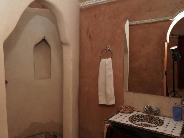 CHEZ MANAR : photo 9 de la chambre chambre double