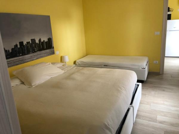 Casa Francia Emilia Levante : photo 8 de la chambre chambre quadruple avec salle de bains privative