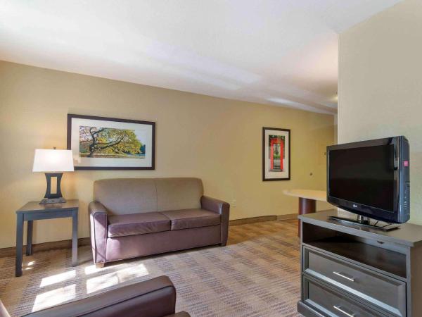 Extended Stay America Suites - Phoenix - Midtown : photo 3 de la chambre studio de luxe avec 1 lit king-size - non-fumeurs
