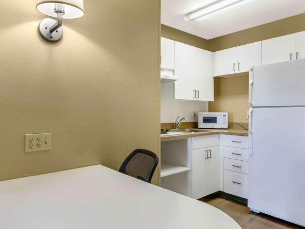 Extended Stay America Suites - Phoenix - Midtown : photo 4 de la chambre suite 1 chambre avec 2 lits doubles - non-fumeurs