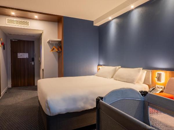 Holiday Inn Express Dijon, an IHG Hotel : photo 7 de la chambre chambre lit queen-size standard avec canapé-lit 