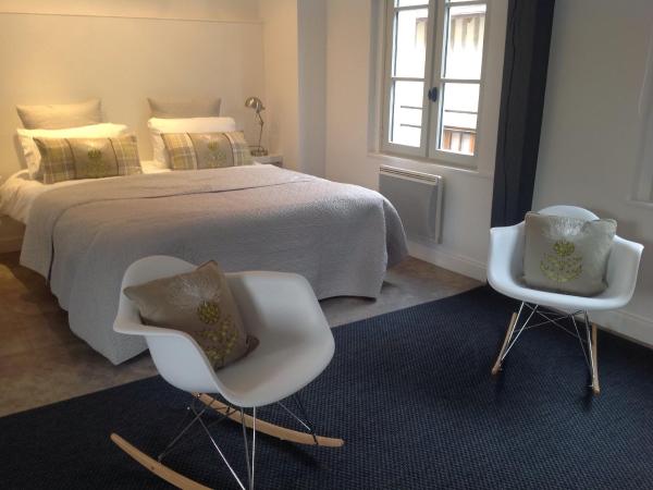 B&B Le Fond de la Cour : photo 3 de la chambre chambre quadruple premium