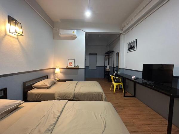 บ้านสุขซอย5 : photo 5 de la chambre chambre lits jumeaux standard