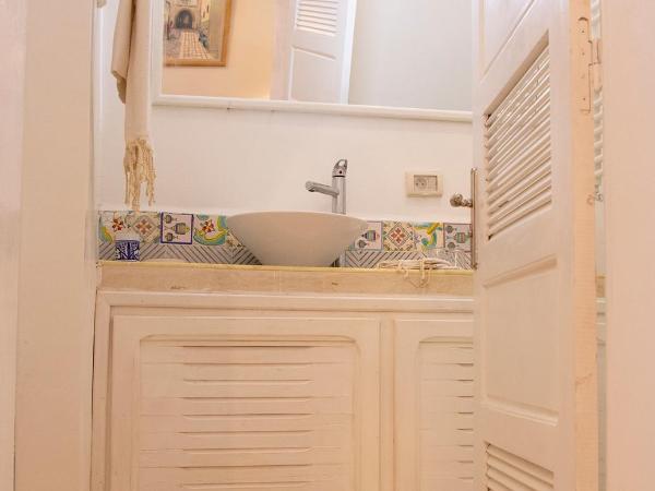 Dar Yessine Boutique Hôtel : photo 8 de la chambre chambre lit king-size supérieure