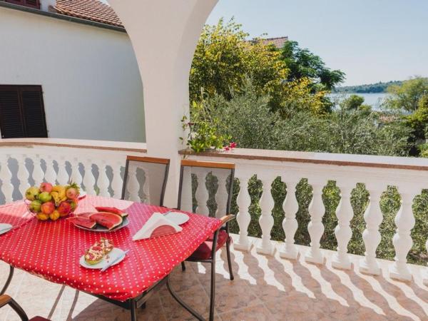 Villa Nike : photo 1 de la chambre suite avec terrasse