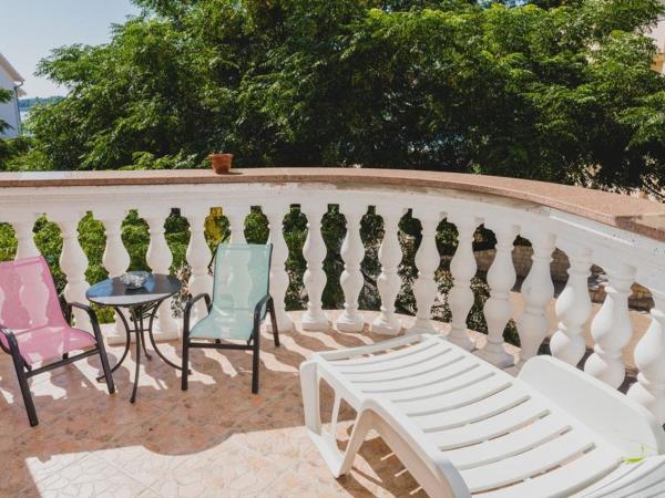 Villa Nike : photo 5 de la chambre suite avec terrasse