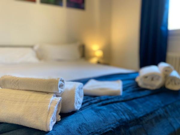 Avantgard Rooms Red Carpet : photo 9 de la chambre chambre double avec salle de bains privative