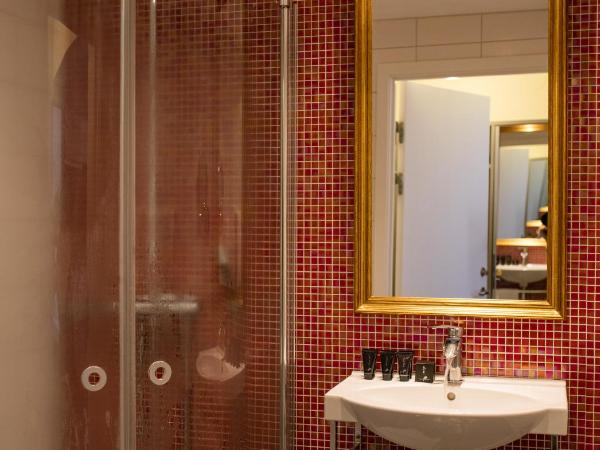 ProfilHotels Calmar Stadshotell : photo 5 de la chambre chambre lit king-size supérieure