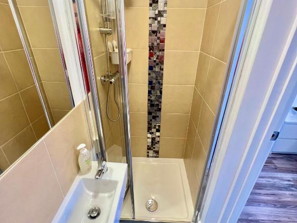 Lux en-suite Manchester City - Center - COOP Arena : photo 3 de la chambre chambre double