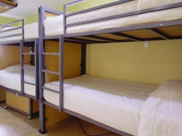 Hostalgia : photo 5 de la chambre dortoir pour hommes