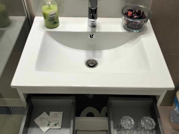 HELIOS Hotel Apartments : photo 10 de la chambre studio supérieur avec balcon