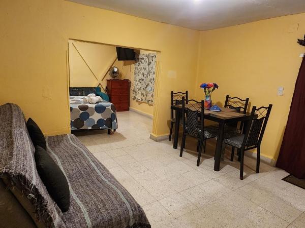 Departamentos muy cercanos al aeropuerto T2 wifi free : photo 9 de la chambre appartement - rez-de-chaussée