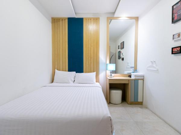 The Bedrooms Hostel Pattaya : photo 4 de la chambre chambre double standard avec salle de bains commune