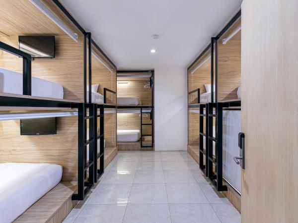 The Bedrooms Hostel Pattaya : photo 4 de la chambre lit superposé dans dortoir pour femmes 