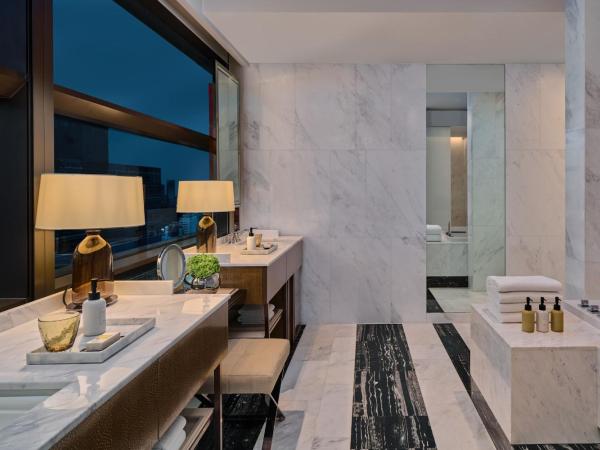 Rosewood Bangkok : photo 5 de la chambre suite avec terrasse