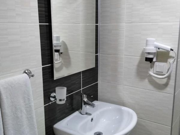 Sarp Hotel Kadriye : photo 3 de la chambre chambre double