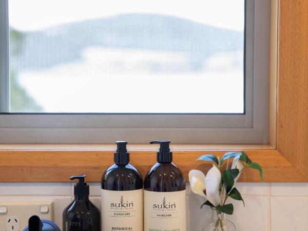 Nature & Relax House, Panoramic sea view, Free parking 37 : photo 3 de la chambre chambre double avec salle de bains commune