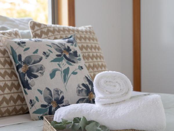 Nature & Relax House, Panoramic sea view, Free parking 37 : photo 5 de la chambre chambre double avec salle de bains commune