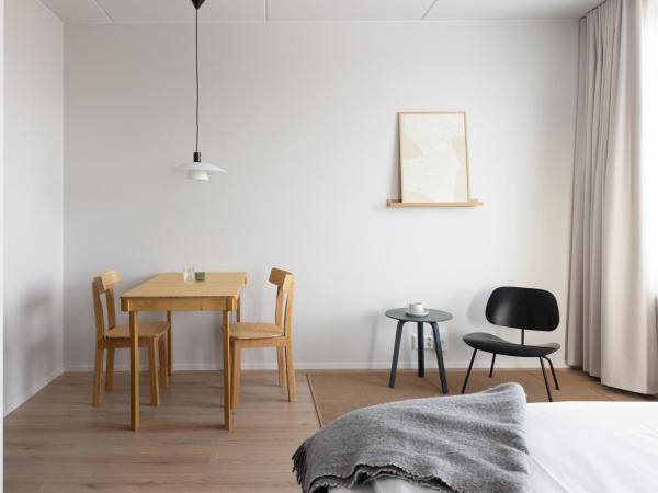 Noli Otaniemi : photo 9 de la chambre medium-studio with sea view