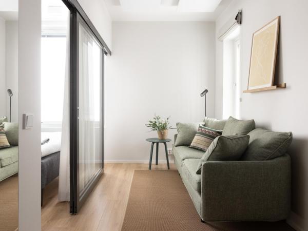 Noli Otaniemi : photo 3 de la chambre spacious-studio with sea view