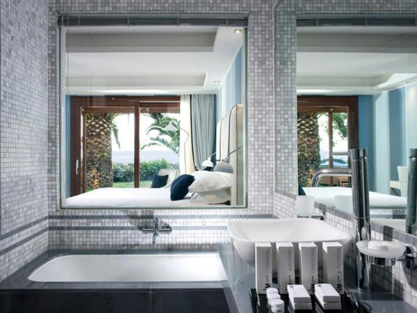 La Plage Resort : photo 2 de la chambre chambre de luxe double ou lits jumeaux avec baignoire spa