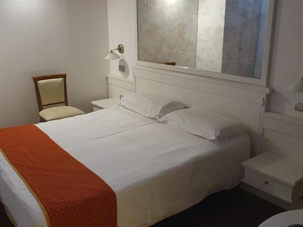 Casanova Fourrooms : photo 1 de la chambre chambre double ou lits jumeaux avec douche