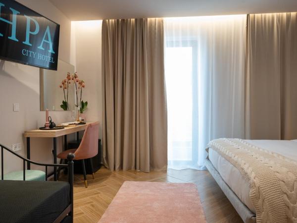 IRA - ΗΡΑ Hotel : photo 2 de la chambre chambre familiale supérieure