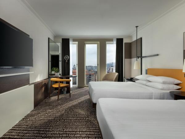 Berlin Marriott Hotel : photo 4 de la chambre chambre exécutive 2 lits doubles panorama - accès au salon