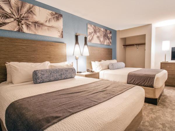 Breakers Resort Hotel : photo 5 de la chambre paradise oceanfront deluxe two bedroom condo