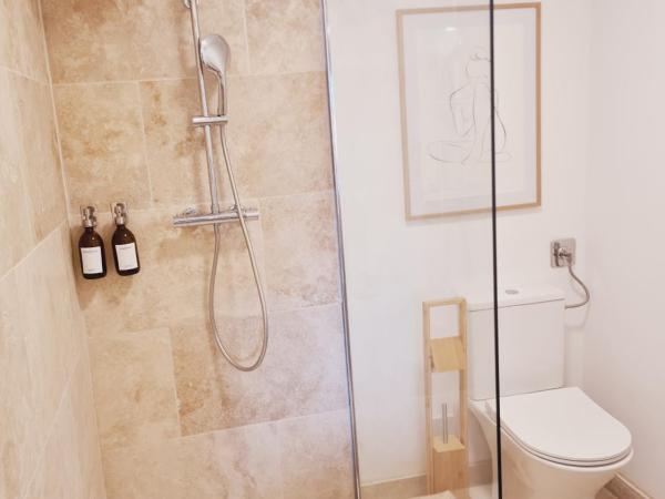 Nuits d'Audace : photo 6 de la chambre studio avec baignoire spa