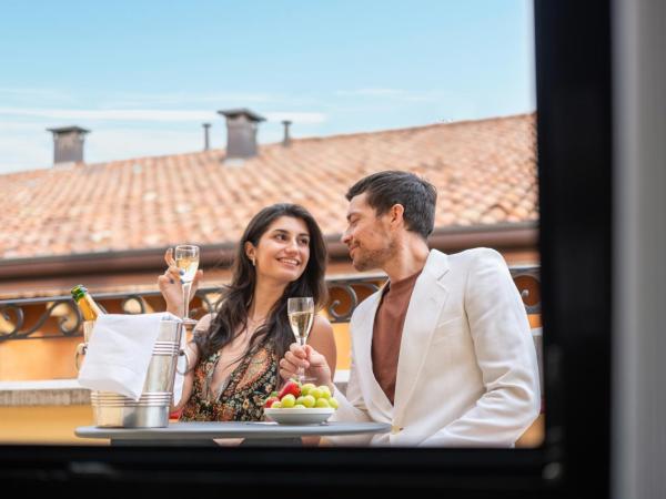 Hotel Colomba d'Oro : photo 6 de la chambre chambre double avec balcon