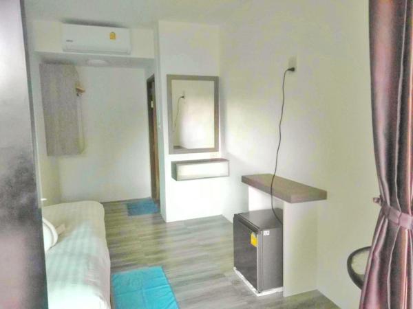 Phurin Thara Resort : photo 2 de la chambre chambre double standard