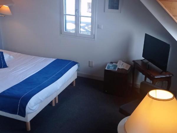 Le Querrien : photo 5 de la chambre chambre double - vue sur mer