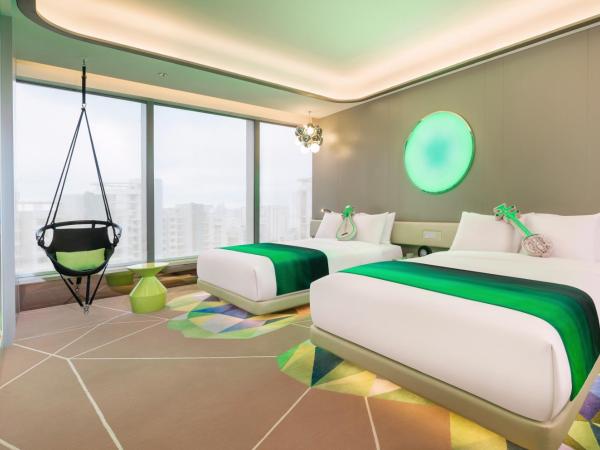 W Suzhou - Jinji Lake : photo 1 de la chambre chambre magnifique avec 2 lits queen-size - vue sur ville