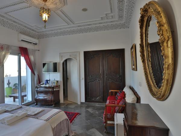 Dar Souad : photo 2 de la chambre chambre double ou lits jumeaux avec terrasse
