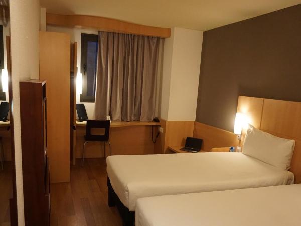 Ibis Girona : photo 7 de la chambre chambre lits jumeaux standard
