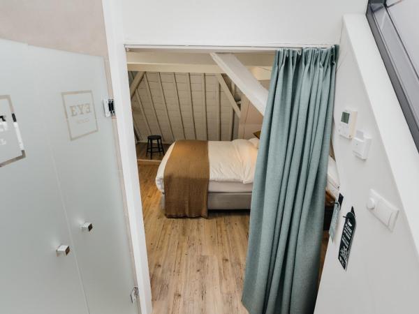 Eye Hotel : photo 9 de la chambre petite chambre double