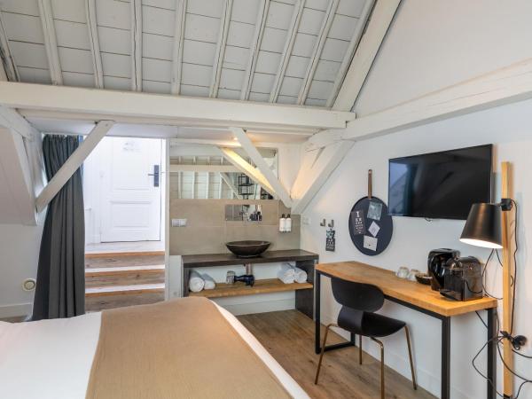 Eye Hotel : photo 4 de la chambre petite chambre double