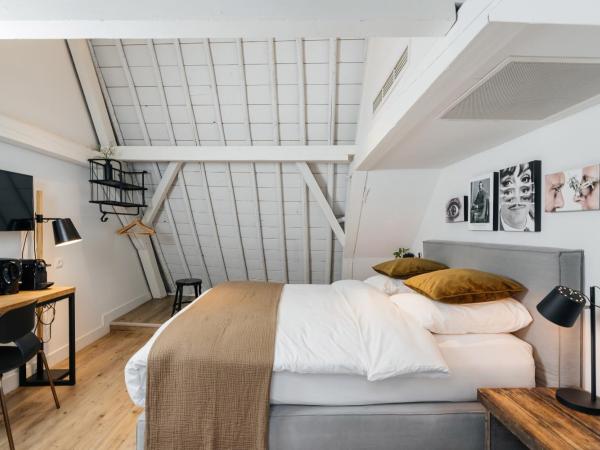 Eye Hotel : photo 3 de la chambre petite chambre double