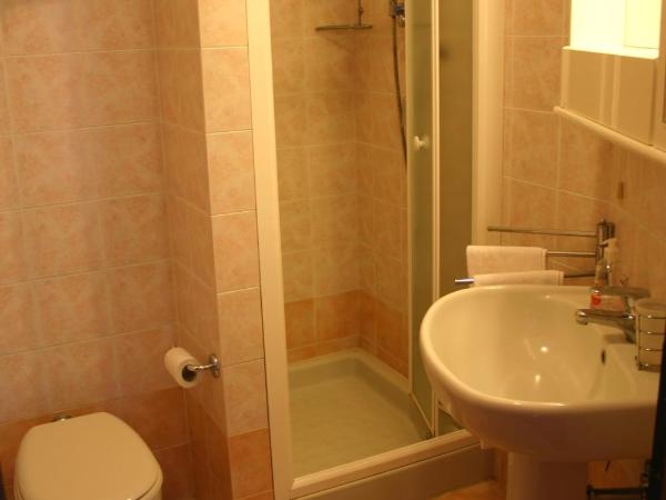 B&B Casale Virgili : photo 5 de la chambre chambre double supérieure