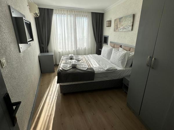 Big Orange Hotel Old City : photo 1 de la chambre chambre double - vue sur mer