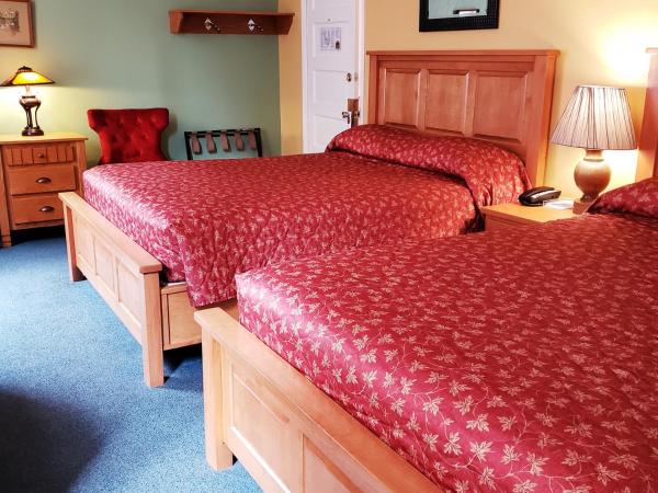 James Bay Inn Hotel, Suites & Cottage : photo 4 de la chambre chambre avec 2 grands lits queen-size