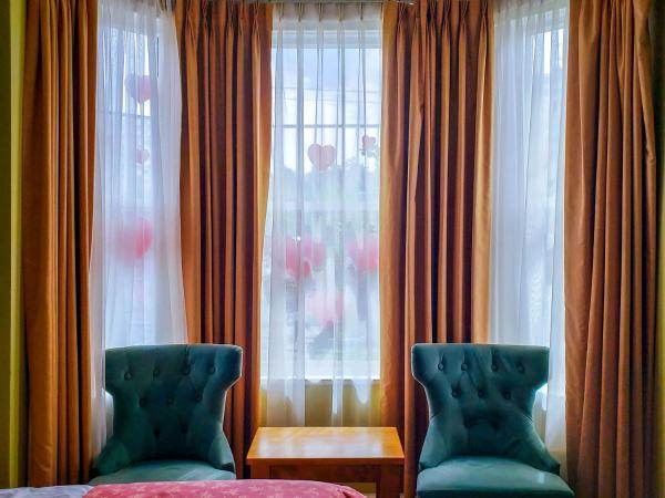 James Bay Inn Hotel, Suites & Cottage : photo 4 de la chambre chambre lit queen-size classique